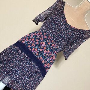 Band of Gypsies Cold shoulder floral mini dress - size Small